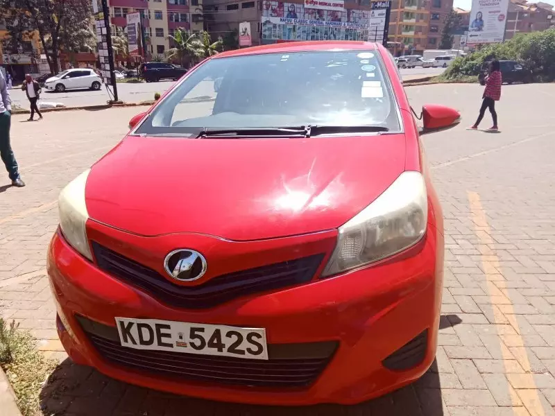 Toyota Vitz   - 2014