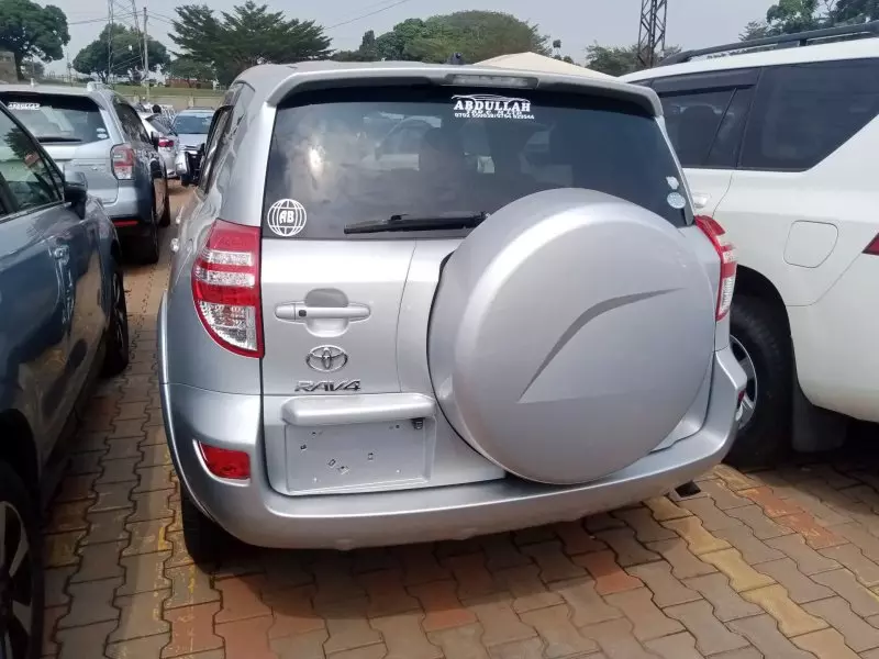 Toyota RAV 4   - 2012