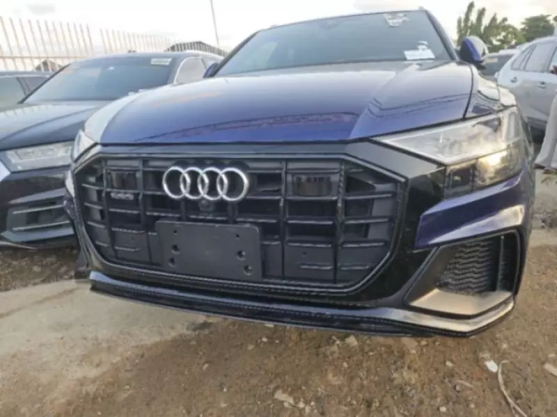 Audi Q8   - 2021