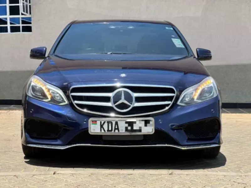 Mercedes-Benz E250   - 2013