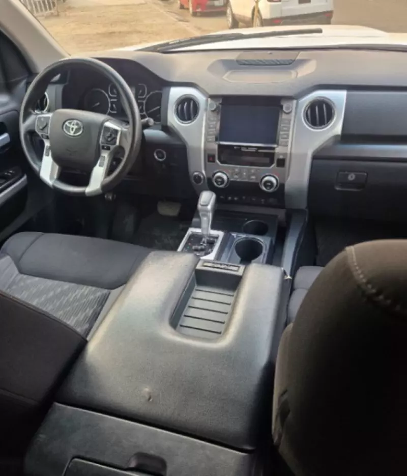 TOYOTA Tundra   - 2020