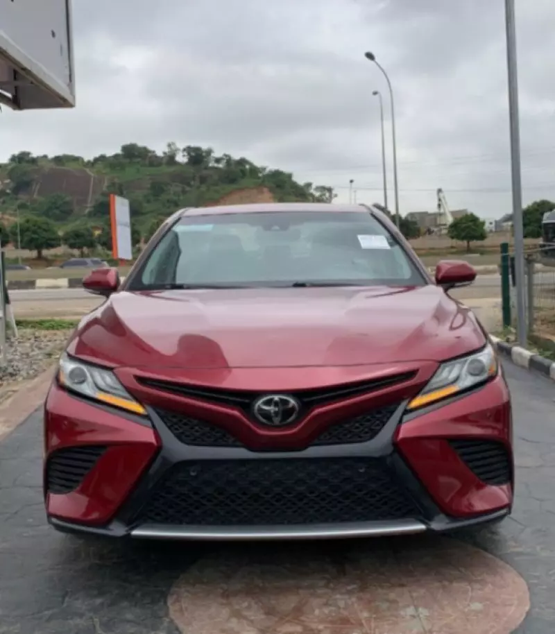 TOYOTA Camry   - 2018