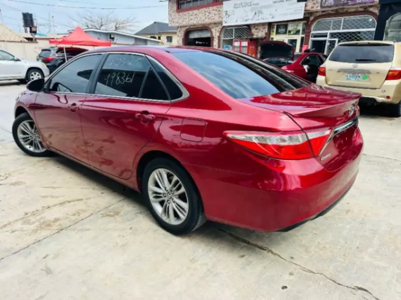 Toyota Camry   - 2015