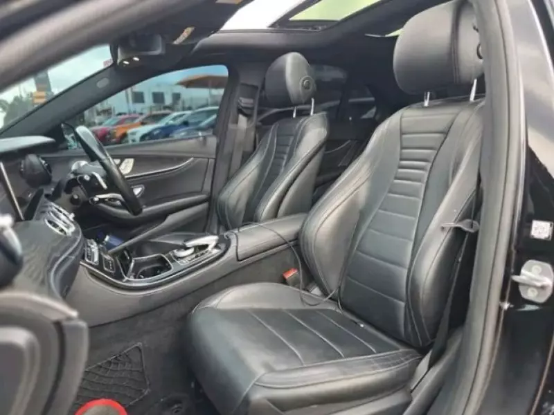Mercedes-Benz E200   - 2017
