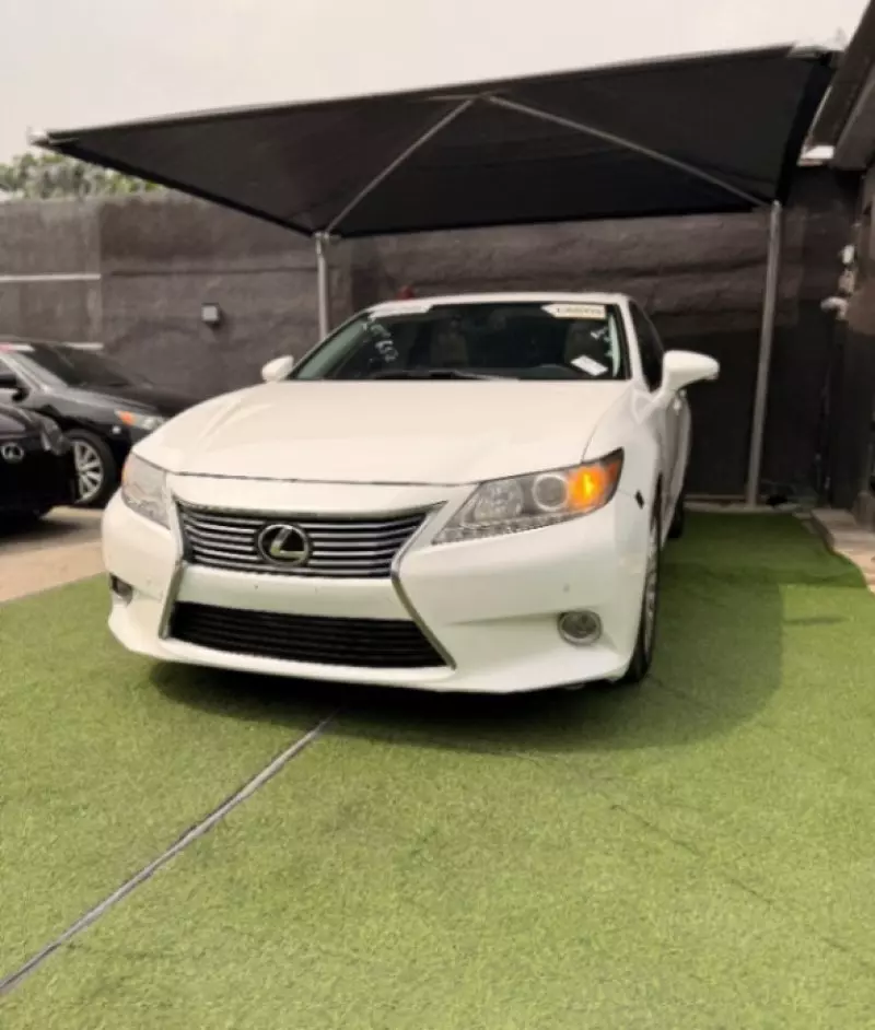 Lexus ES 350   - 2014