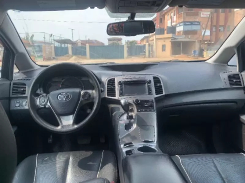 Toyota Venza   - 2013