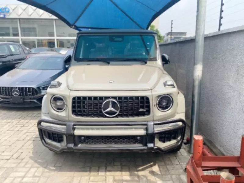 Mercedes-Benz G 63 AMG   - 2025