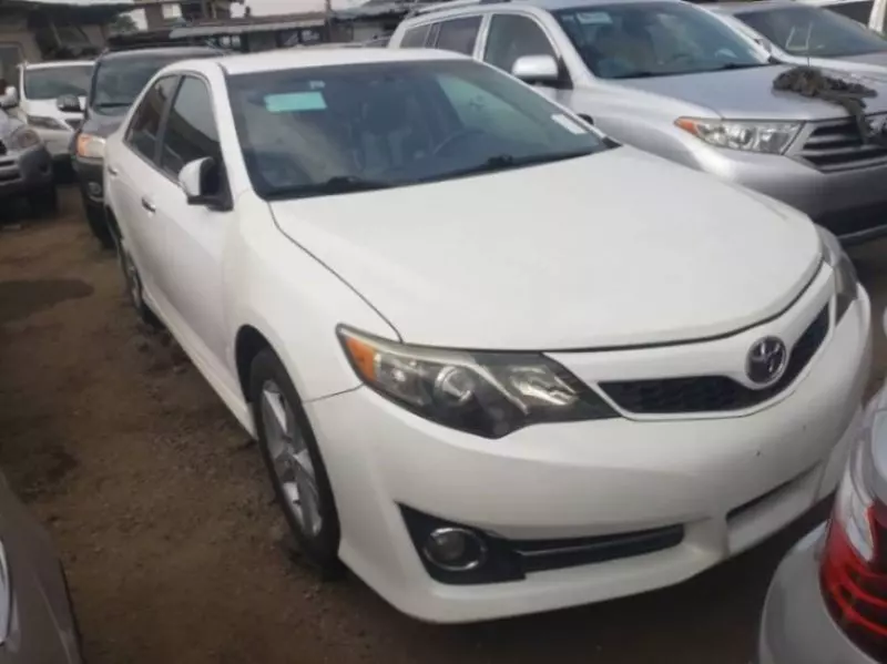 Toyota Corolla - 2012