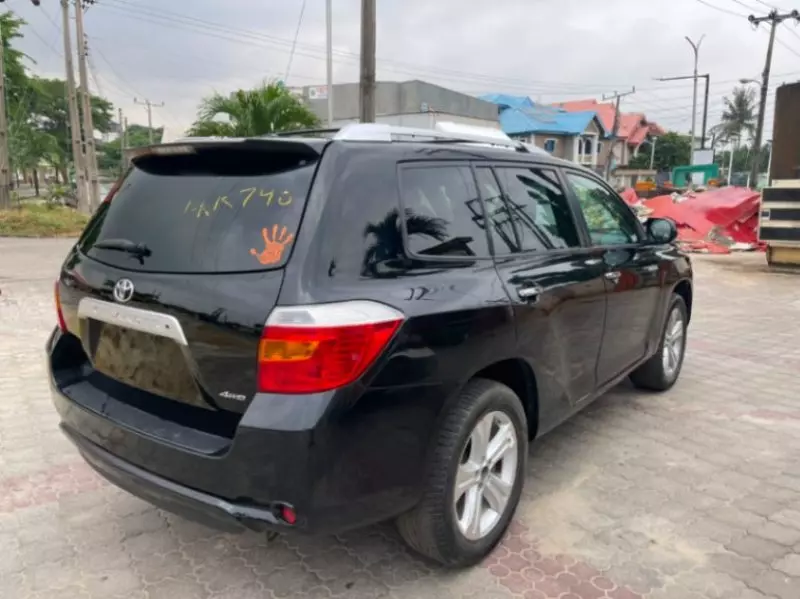 TOYOTA Highlander - 2010
