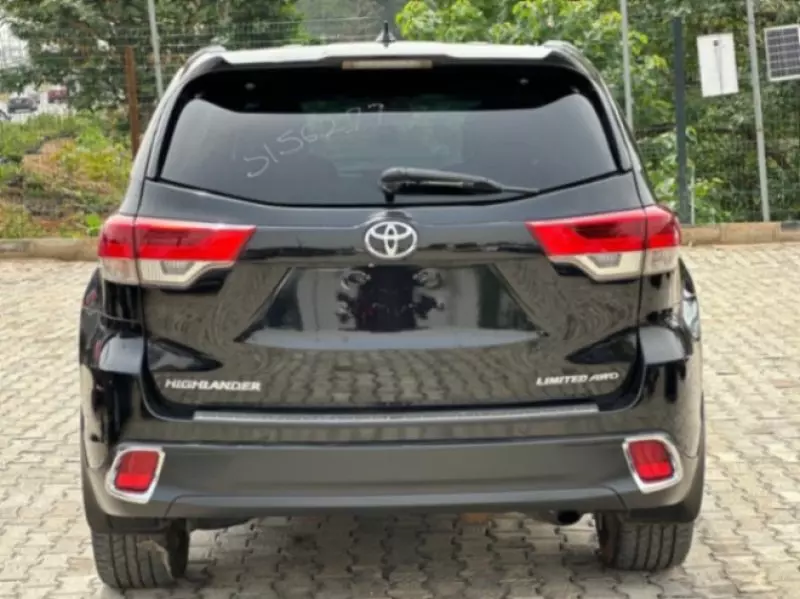 TOYOTA Highlander   - 2015