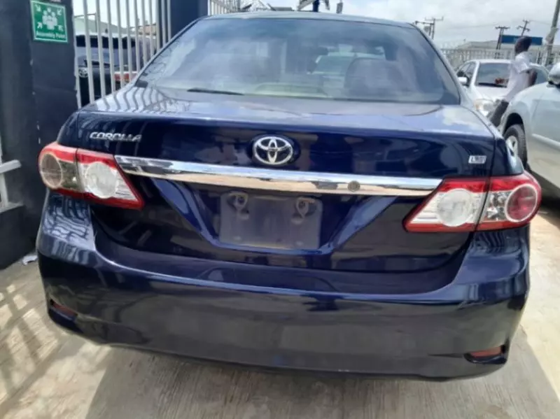 Toyota Corolla   - 2011