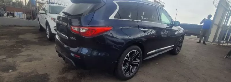 Infiniti Q60   - 2015