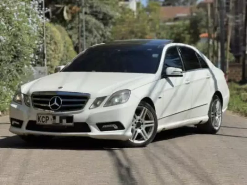 Mercedes-Benz E250   - 2010