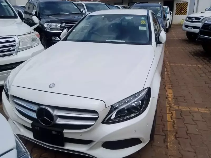 Mercedes-Benz C 180   - 2015
