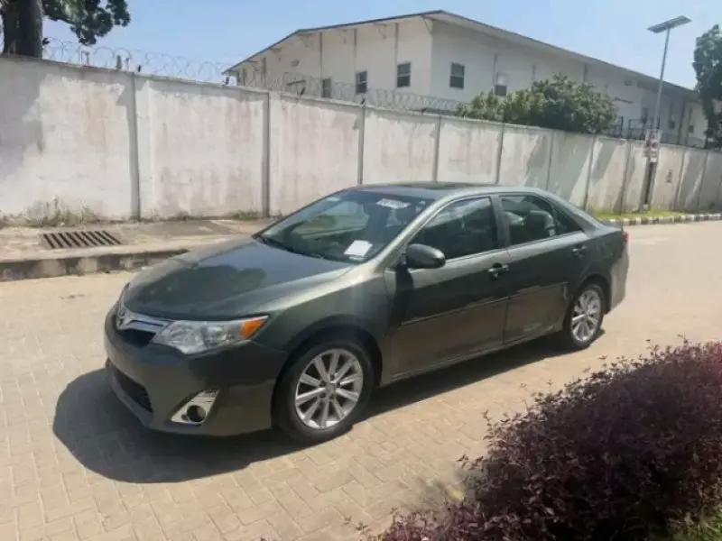 TOYOTA Camry   - 2014