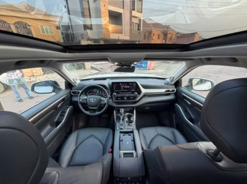 TOYOTA Highlander   - 2020