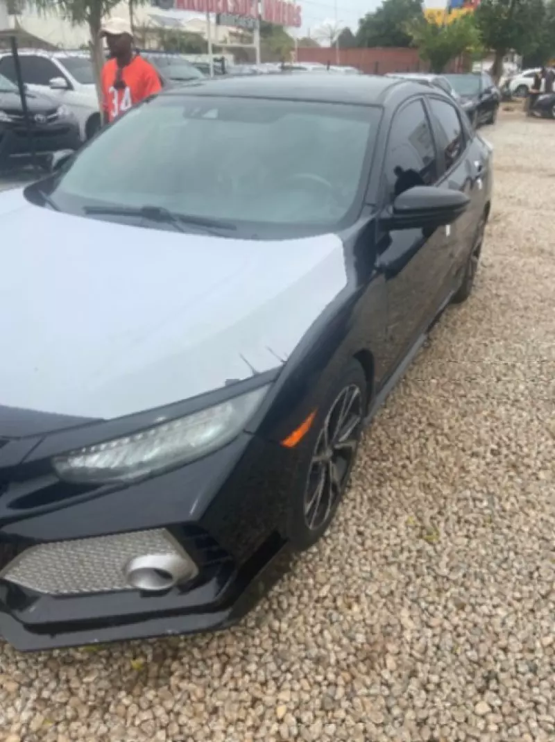 Honda Civic   - 2017