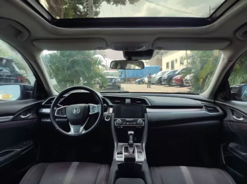 Honda Civic   - 2016