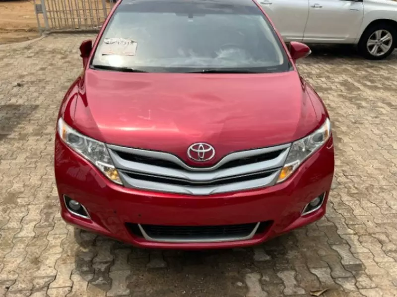 Toyota Venza   - 2014