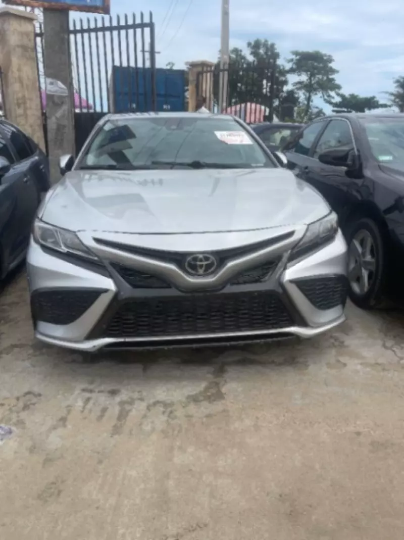 Toyota Camry   - 2021
