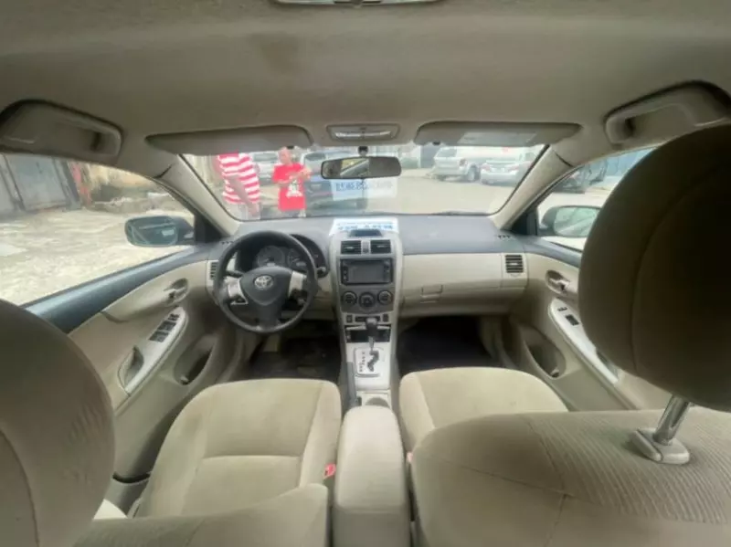 TOYOTA Corolla - 2013