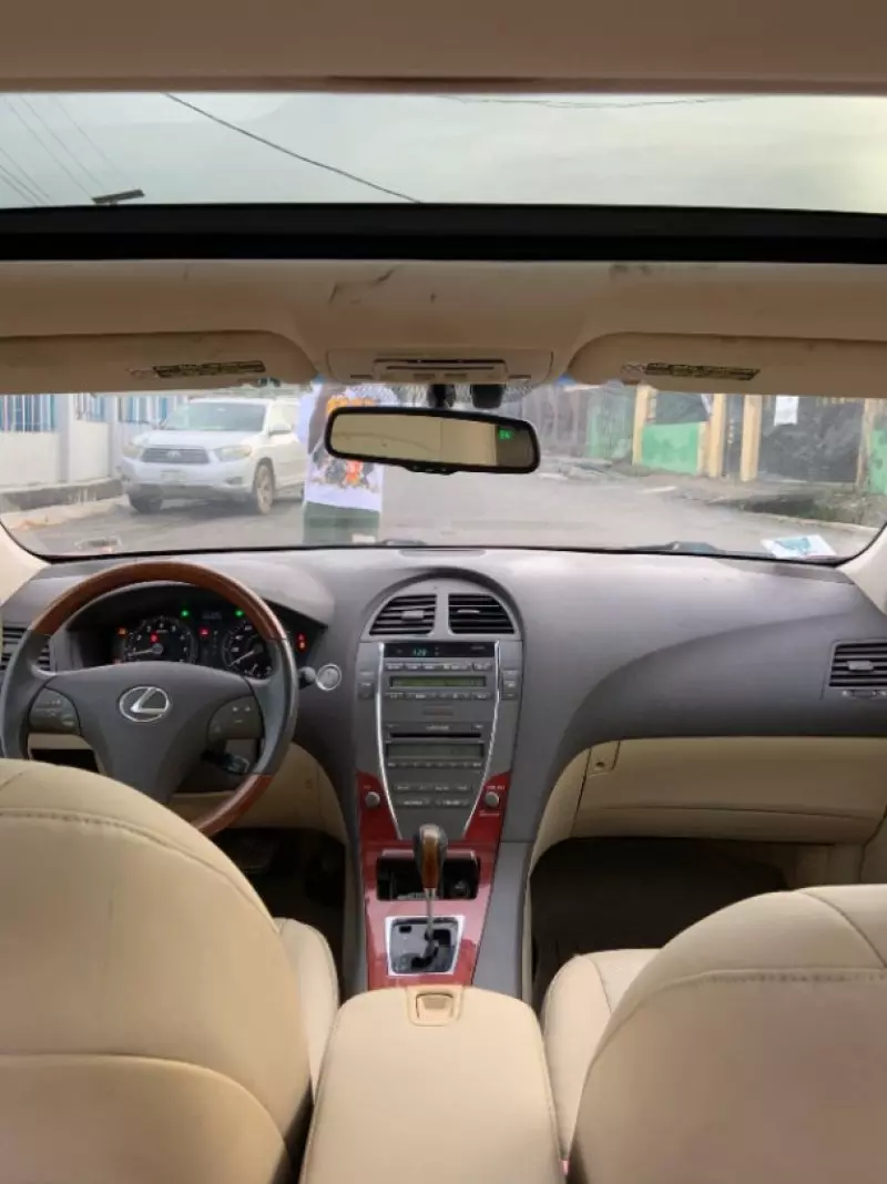 Lexus ES 350   - 2009