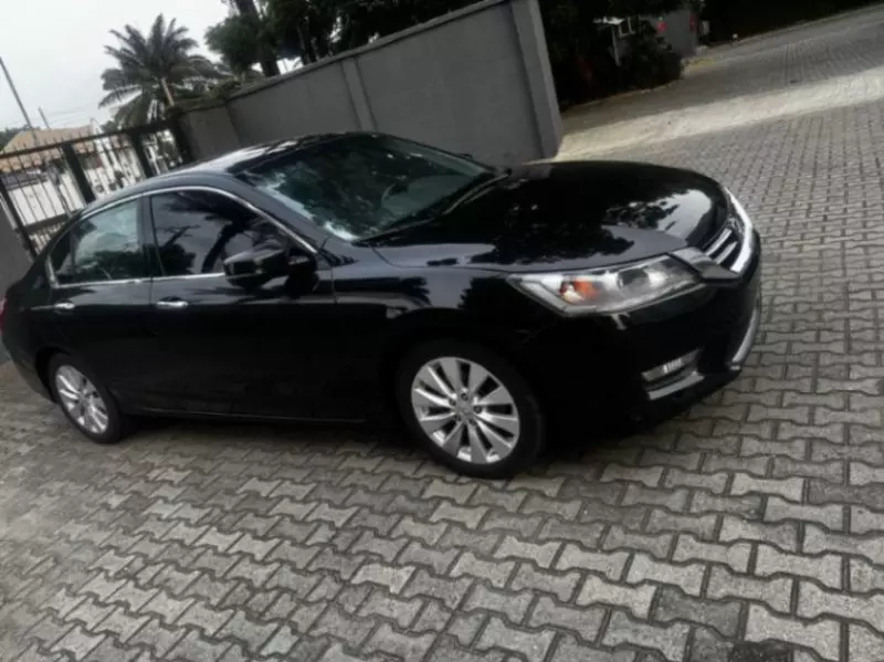 Honda Accord   - 2015
