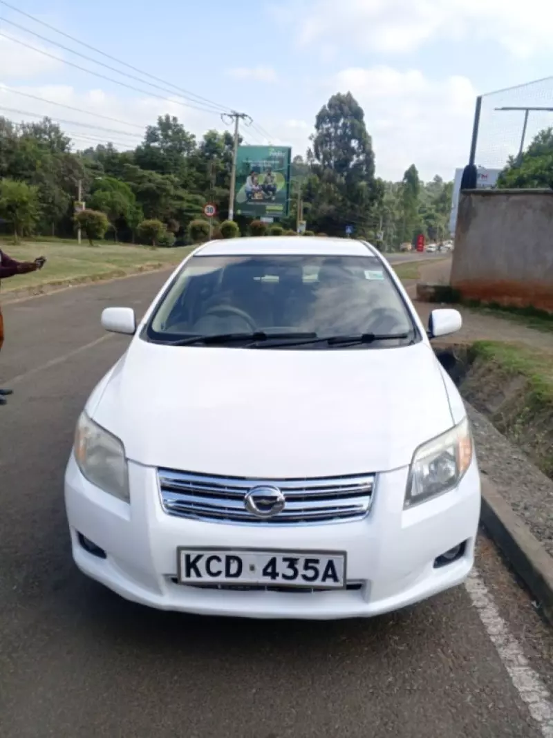 TOYOTA Axio    - 2008