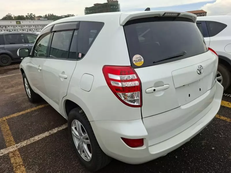 Toyota RAV 4   - 2012