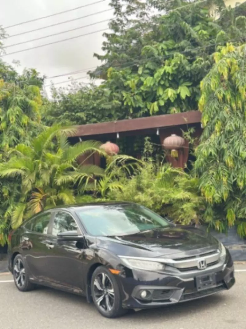 Honda Civic   - 2017