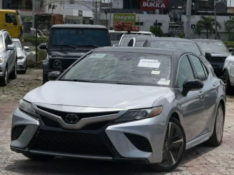 TOYOTA Camry   - 2019