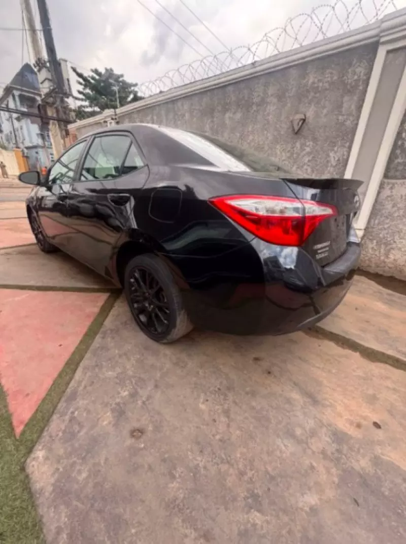 TOYOTA Corolla   - 2016