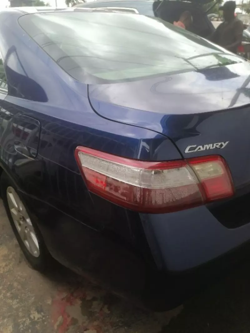 TOYOTA Camry   - 2009