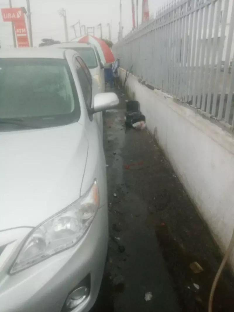 Toyota Corolla   - 2010