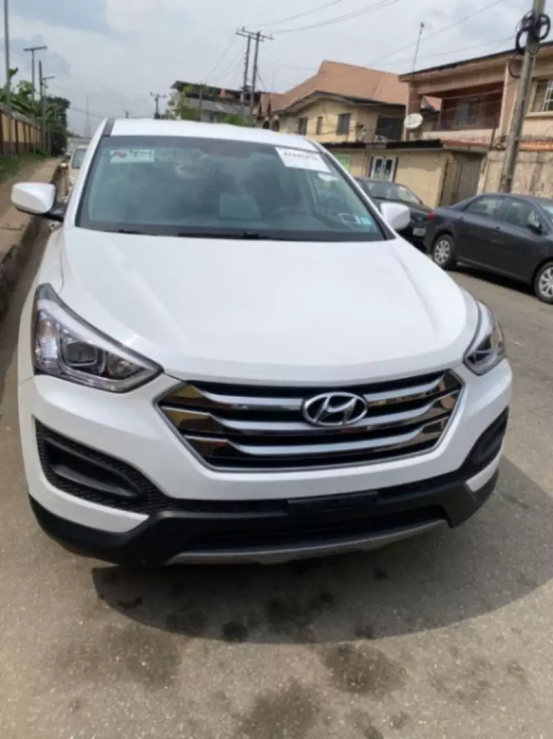 Hyundai Santa Fe Sport   - 2016