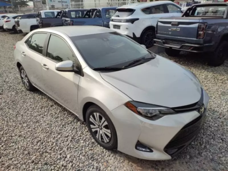 Toyota Corolla   - 2018