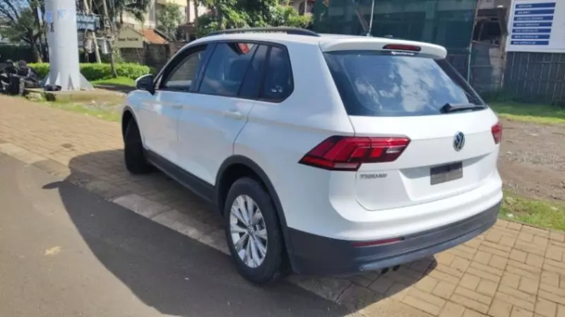 Volkswagen Tiguan   - 2020