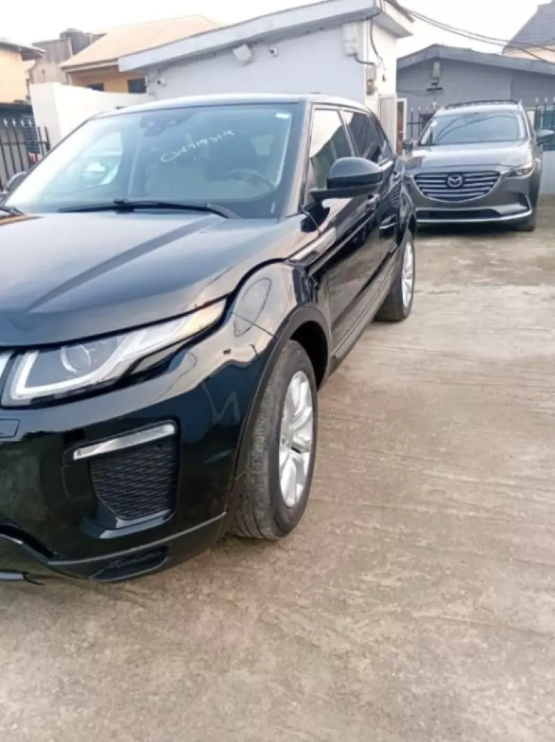 Land Rover Range Rover Evoque   - 2017