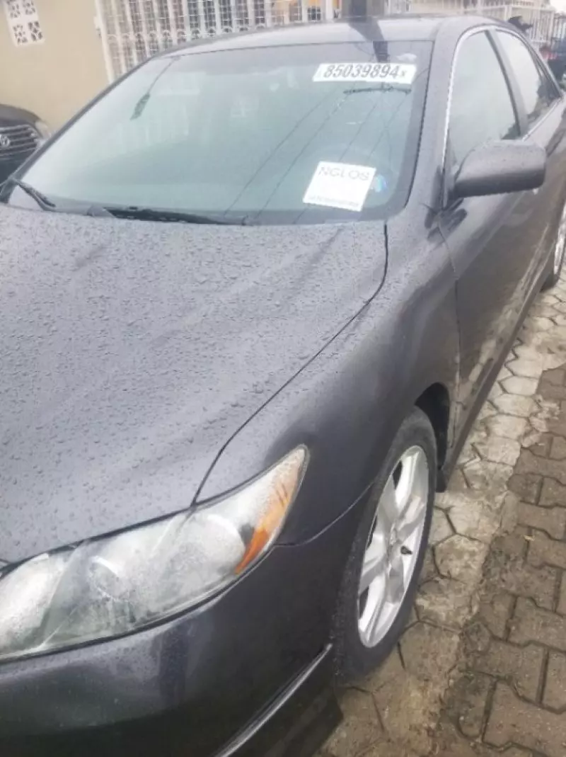 Toyota Camry   - 2007
