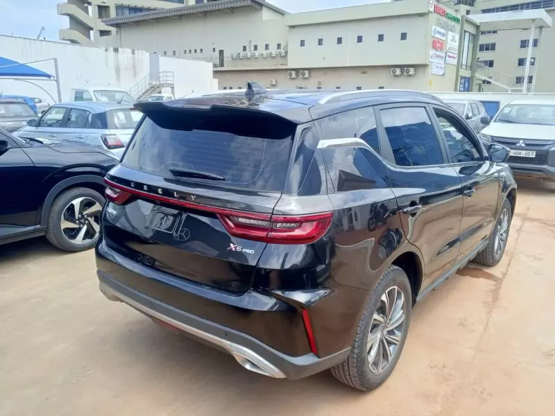 GEELY X6 PRO   - 2021