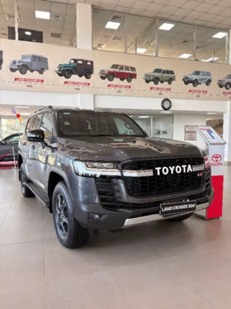 TOYOTA LANDCRUISER GR-S   - 2025