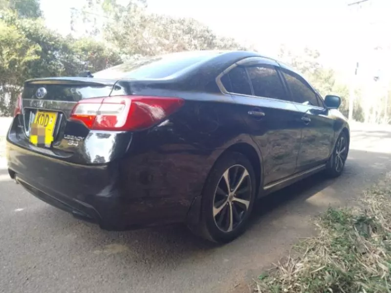 Subaru Legacy   - 2016
