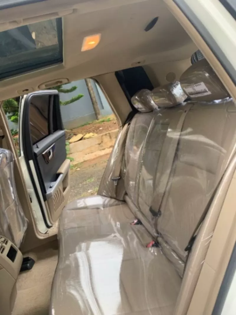 Mercedes-Benz GLK 350   - 2012
