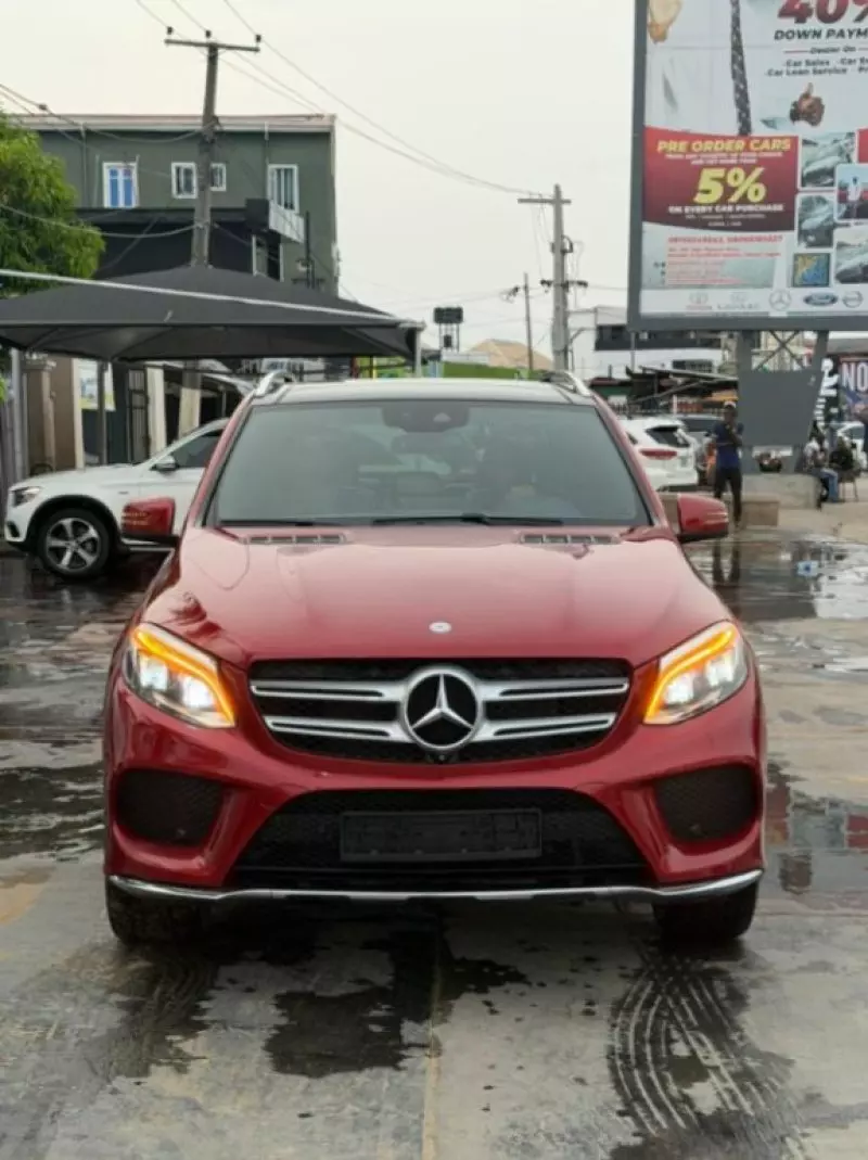 Mercedes-Benz GLE 400   - 2016