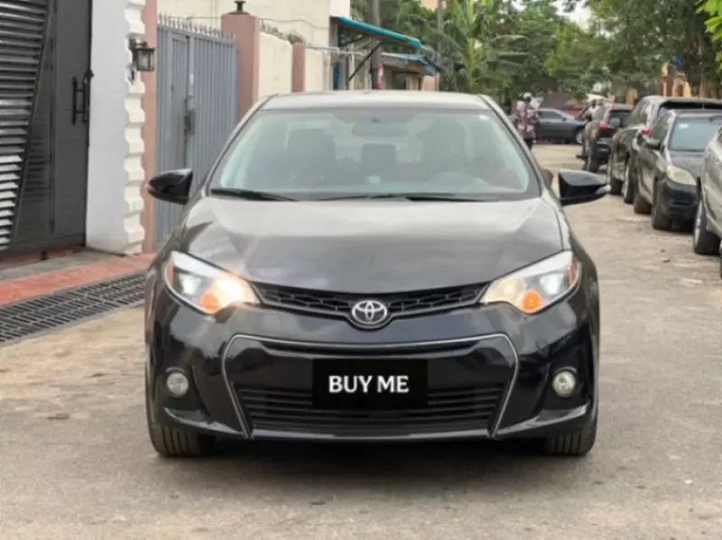 Toyota Corolla   - 2015