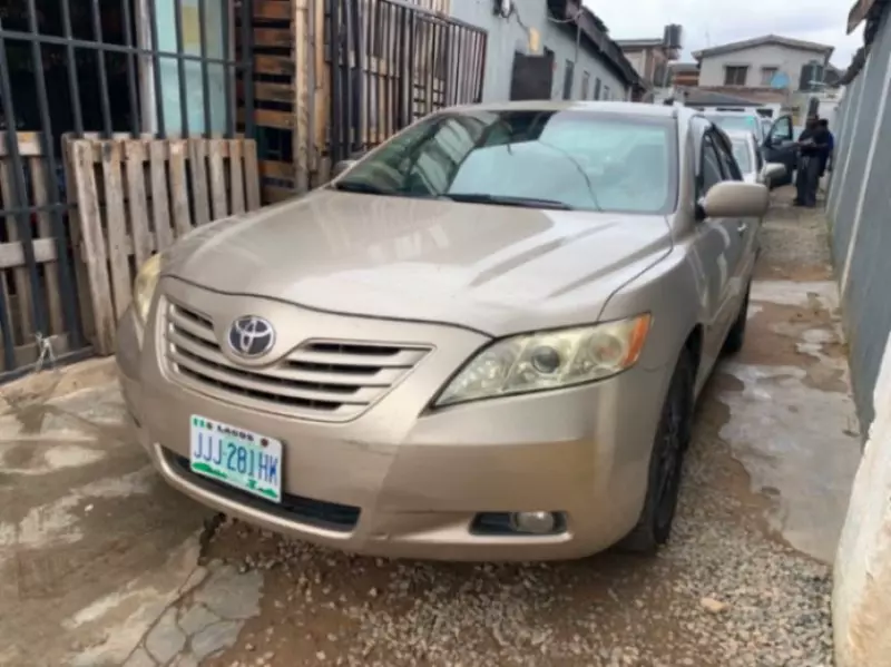 TOYOTA Camry - 2009