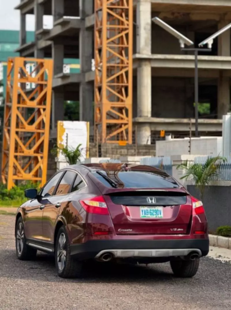 Honda Crosstour   - 2013