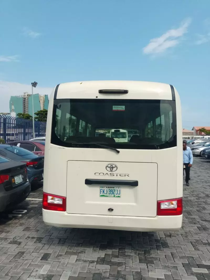Toyota Coaster   - 2023