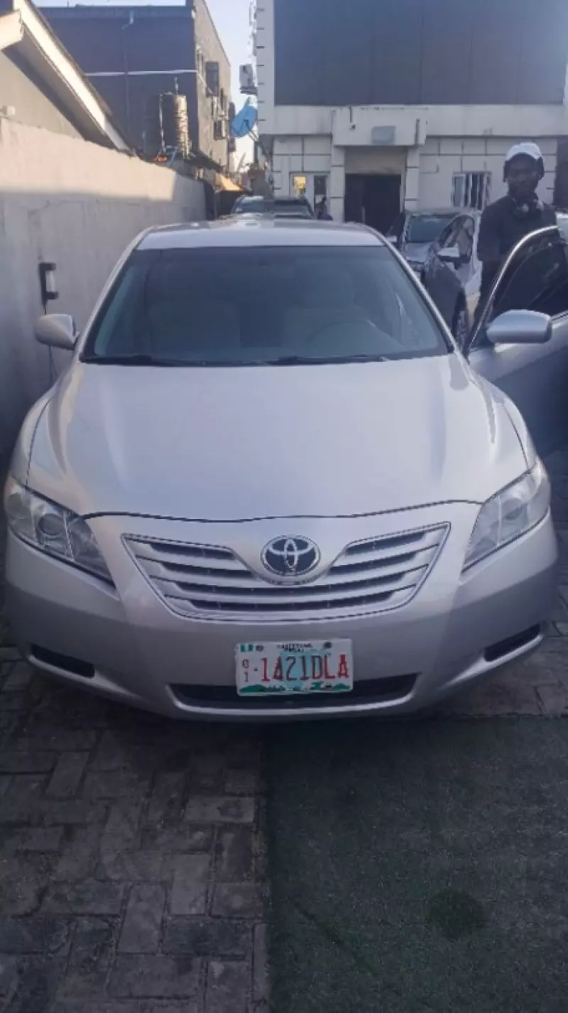 TOYOTA camry   - 2009