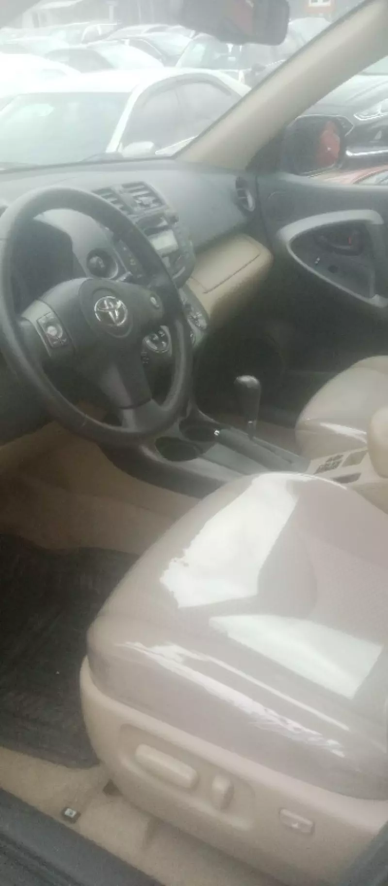 TOYOTA RAV 4   - 2010